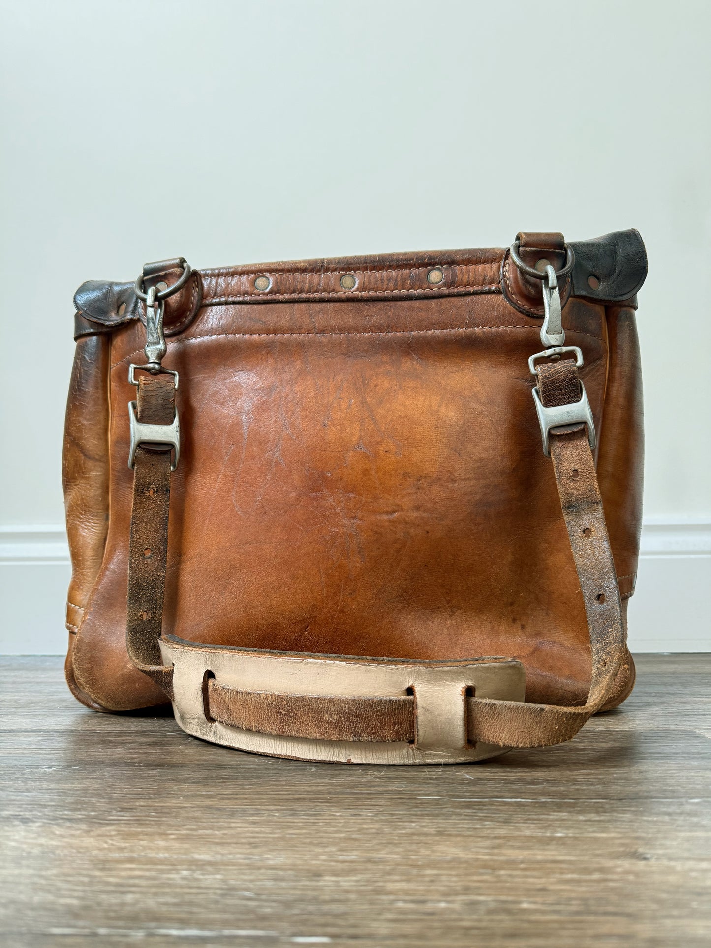 1970 US Postman Leather Mail Carrier Bag