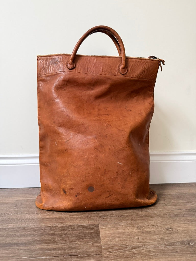 Mid-Century British Leather Travel Bag w/ Lightning Zipper